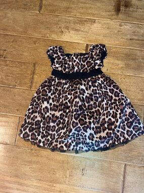Girl’s GAP Leopard Print Ruffle Sleeve Dress in Brown and Black 18-24 months